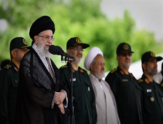 دنیا صدای مرگ گفتمان استکبار در مقابله با گفتمان انقلاب اسلامی را می شنود
