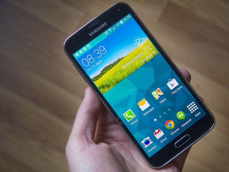 بدون هزینه و فقط با نصب این نرم افزار یک Galaxy S5 داشته باشید! + دانلود