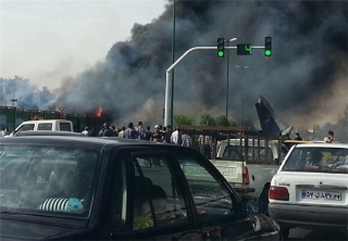 اخبار جدید از سقوط یک فروند هواپیمای مسافربری در مهرآباد/جعبه سیاه هواپیمای سقوط کرده پیدا‌ شد