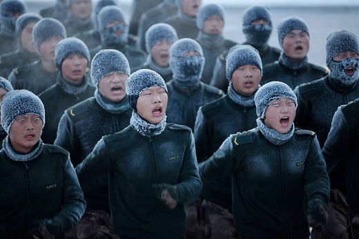 سربازان چینی در دمای زیر انجماد