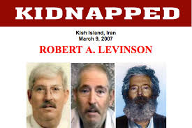 رابرت لوینسون زنده، و داخل ایران است!