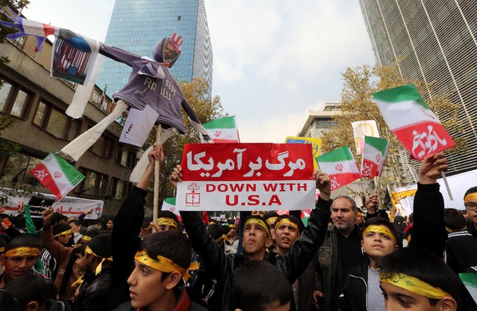 یاهو: سلفی های شرکت کنندگان در راه پیمایی سالگرد انقلاب اسلامی ایران