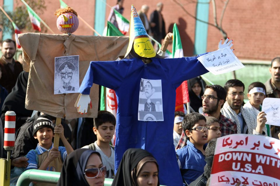 یاهو: سلفی های شرکت کنندگان در راه پیمایی سالگرد انقلاب اسلامی ایران