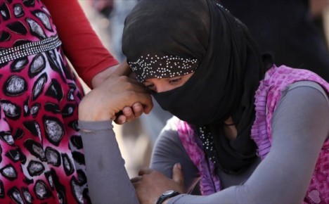 تروریست های داعش زن را کالا می دانند
