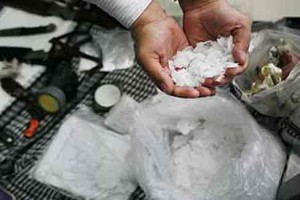 کشف یک کیلو شیشه در طرح جمع آوری خرده فروشان مواد مخدر در فردیس