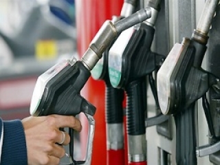 خواب وزیر نفت برای بنزین/ سرنوشت نرخ بنزین چه خواهد شد؟