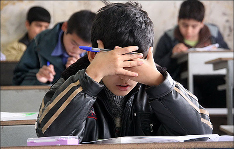 امتحانات دیماه دانش آموزان استان البرز آغاز شد/والدین شرایط مطالعه را برای فرزندان فراهم کنند