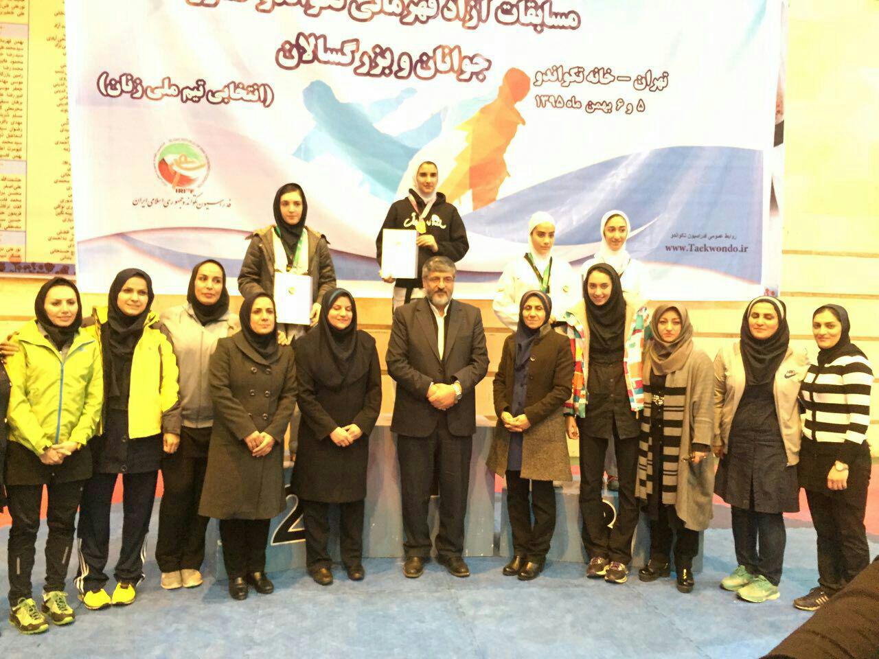 حجاب تفاوت ارزشمند ورزشکاران ایرانی است/ رضایت من در خوشحالی مردم  است