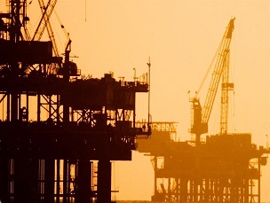 IPC صنعت نفت ایران را دچار تزلزل می کند/ شعار ” جهانی کردن اقتصاد ایران” پوشالی است