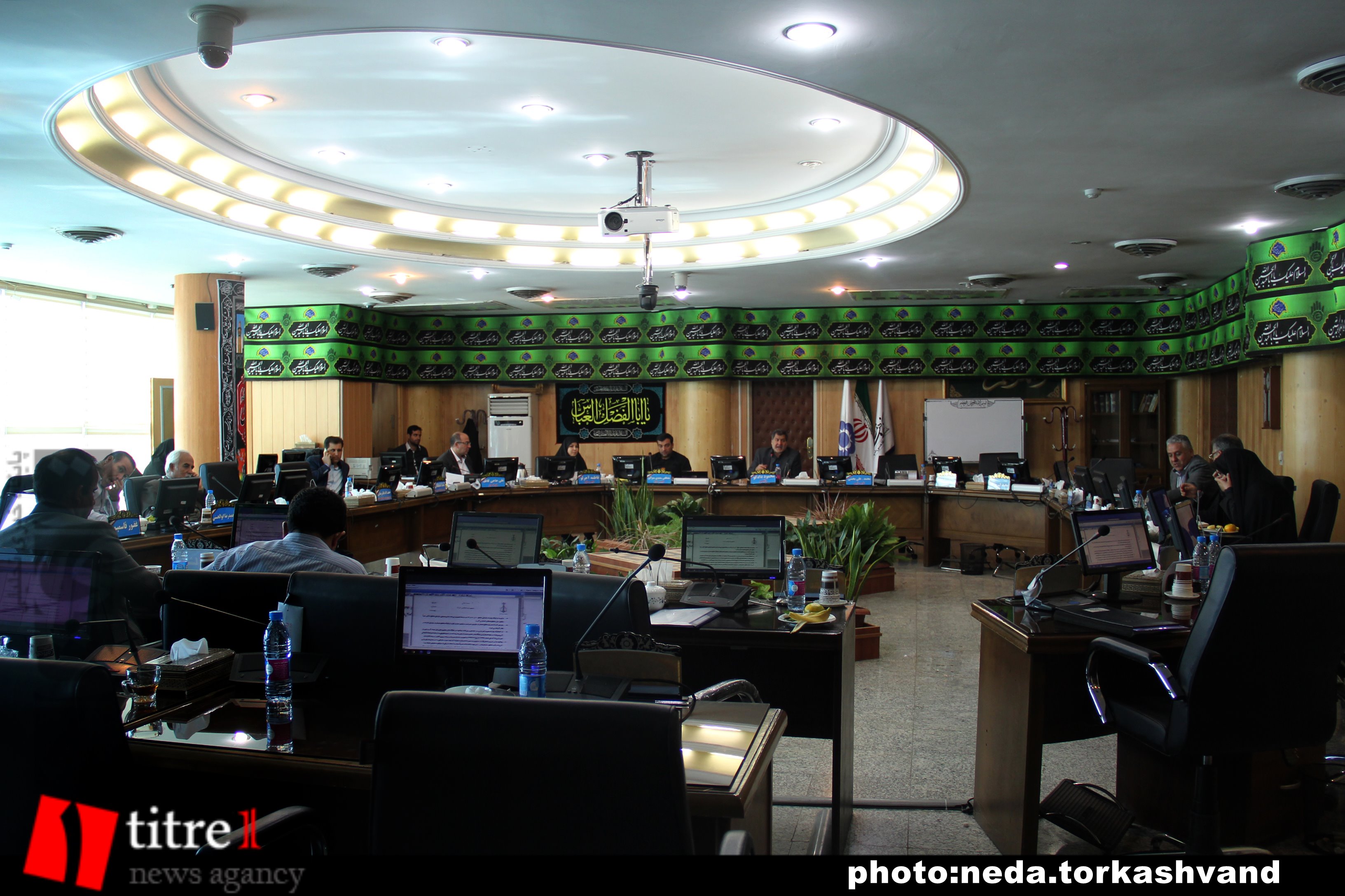 جلسه امروز شورای شهر کرج به دلیل غیبت اعضاء لغو شد/ کارگروه حقوق و دستمزد تشکیل می شود