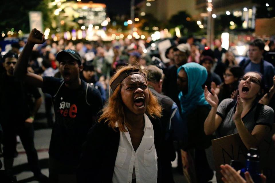 //اعتراضات مردم در لس آنجلس +عکس