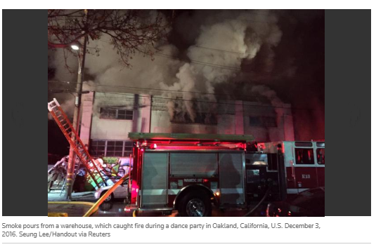 //آتش سوزی در یک جشن شبانه در اوکلند آمریکا دست کم 9 کشته برجای گذاشت