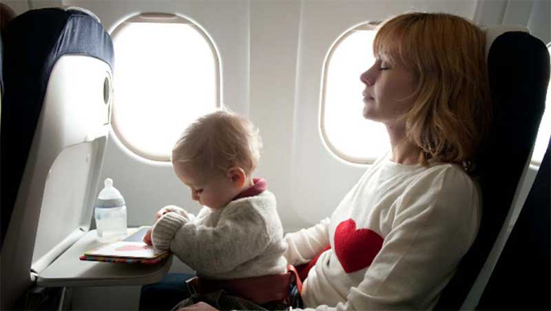 فرود اضظراری هواپیما به خاطر به دنیا آمدن نوزاد