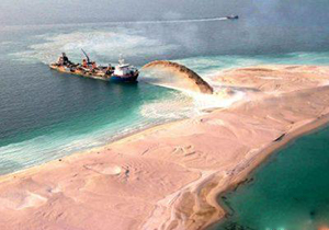 قاچاق خاک ایرانی برای ساخت جزیره عربی/ صوت