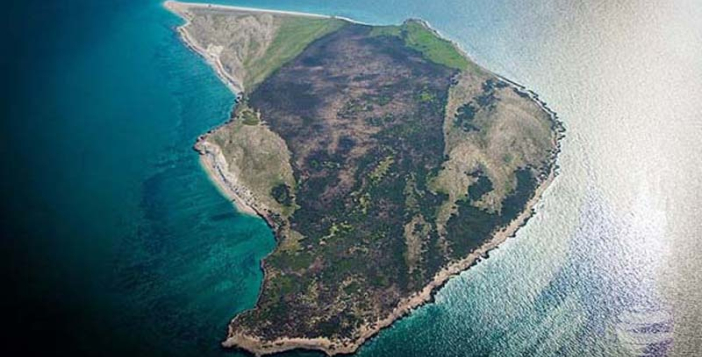 ممانعت از برداشت بی‌رویه خاک در جزیره قشم/ سدها عامل اصلی خشکسالی حق‌‌آبه ها