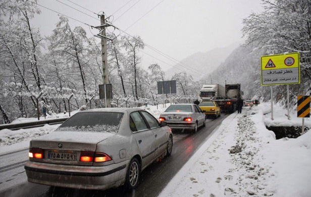 احتمال سیل در جنوب کشور/ بارش برف در جاده های کوهستانی ادامه دارد