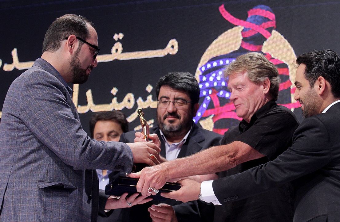 برگزیدگان دومین جشنواره حقوق بشر آمریکایی معرفی شدند/ تقدیر از نویسنده کتاب البرزی