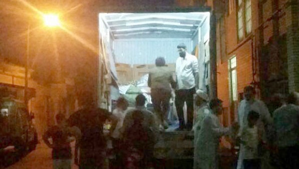 حمل سنگین وزن ترین بیمار با خاور به کمک آتش نشانی + عکس