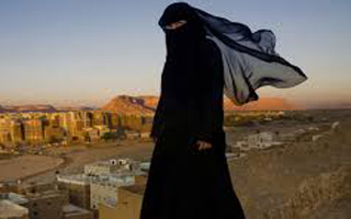 دستگیری زن داعشی که در عملیات انتحاری ناکام ماند + فیلم