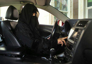 پادشاه عربستان مجوز رانندگی زنان را صادر کرد