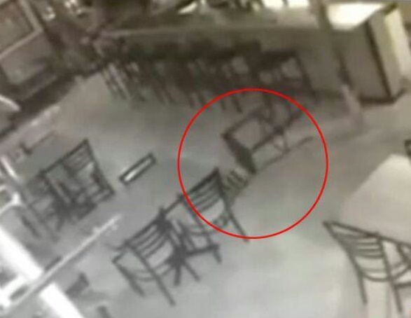 فیلمی عجیب از جولان شبانه اشباح در یک رستوران