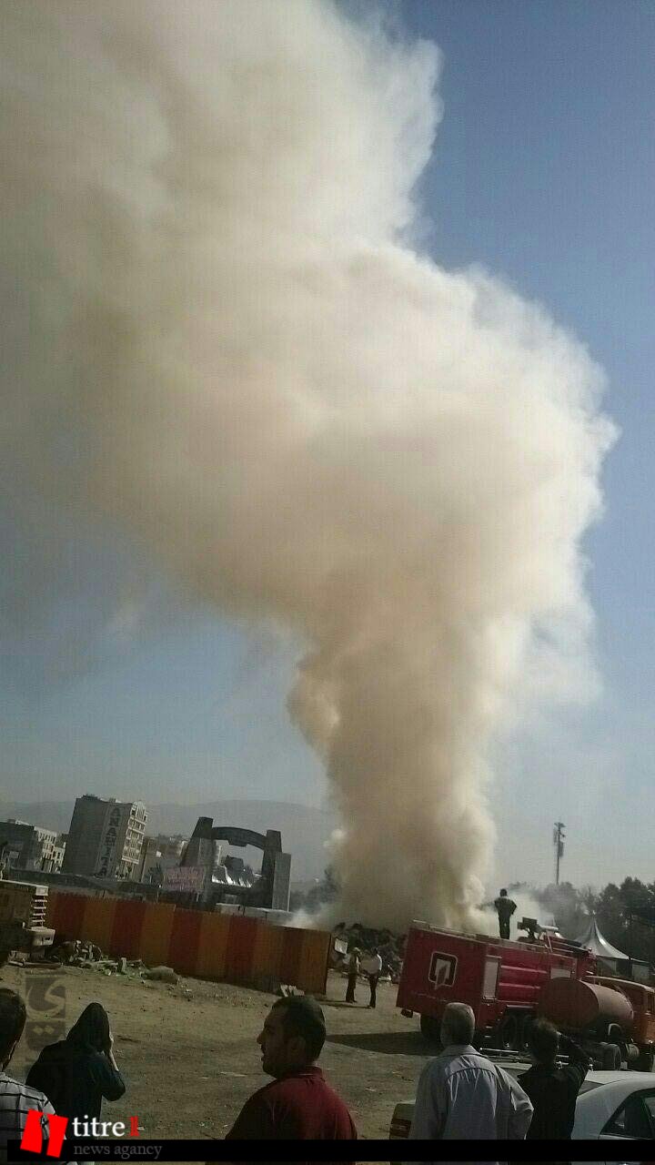 آتش سوزی در میدان جمهوری کرج/ آتش نشانی در محل حادثه حضور یافت + تصاویر