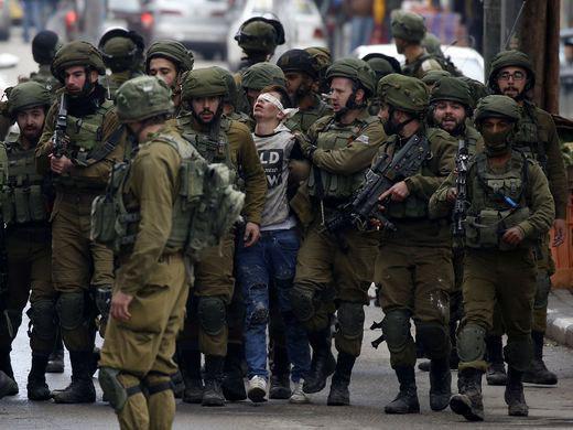 اعتراضات گسترده فلسطینیان در واکنش به برسمیت شناختن بیت المقدس به عنوان پایتخت اسرائیل از سوی ترامپ+تصاویر