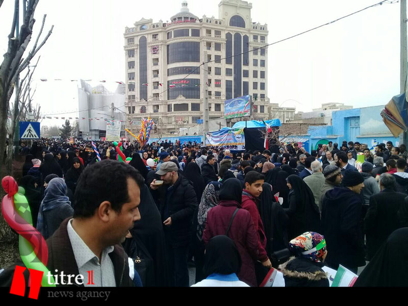 آسمان بارانی البرز امروز نظاره گر شکوه جشن چهل سالگی انقلاب اسلامی شد/ #همه آمدیم + فیلم و عکس