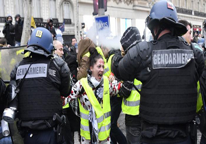 دلیل سانسور اخبار مربوط به تظاهرات جلیقه‌زردها در فرانسه چیست؟