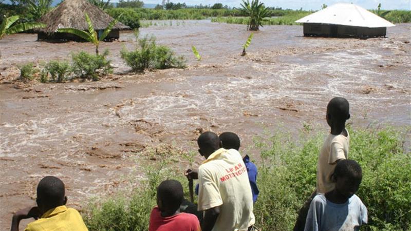 در پی زمین لغزه و بارش های سنگین در آفریقا حداقل 18 نفر کشته شدند