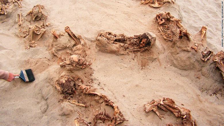 کشف بقایای اسکلتی کودکان قربانی شده در پرو