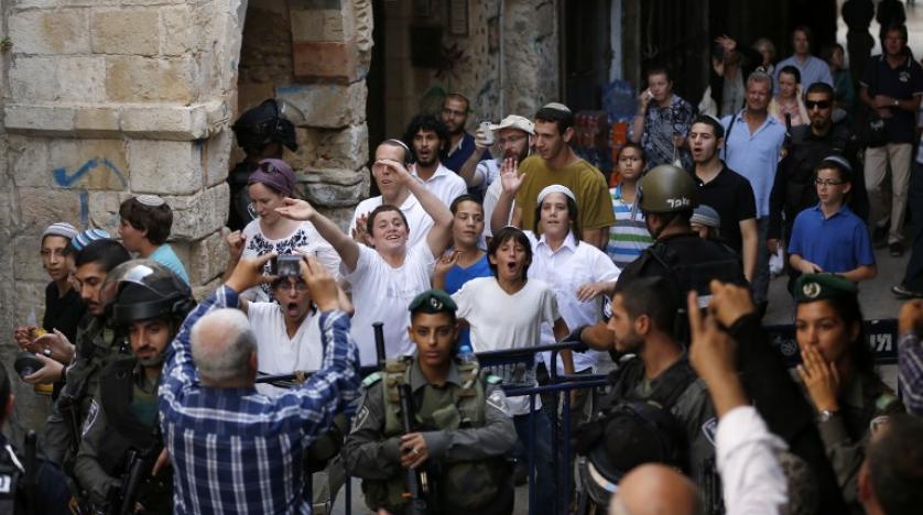 حمله 300 مهاجر اسرائیلی به مسجدالاقصی/ مزاحمت‌های اسرائیلی در طول ماه مبارک رمضان