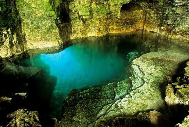 غارهای شگفت انگیز زیر آب