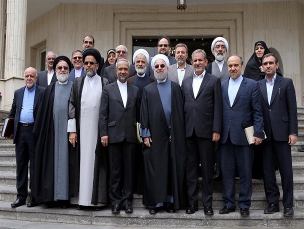 تغییرات کابینه حسن روحانی همزمان با سالروز تحویل دولت اتفاق می افتد؟