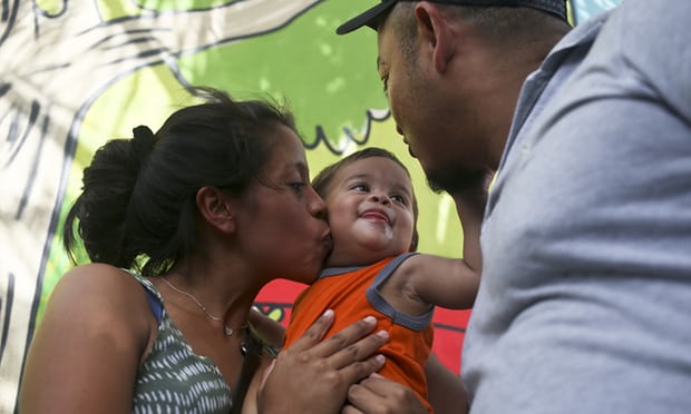 کودک 15 ماهه ای که قربانی طرح مهاجرتی بی رحمانه ترامپ شد