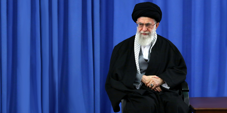 رهبر انقلاب اسلامی‌: مجازات مفسدان اقتصادی سریع وعادلانه انجام شود