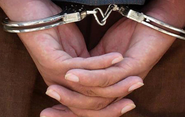باند خانوادگی با 700 فقره کلاهبرداری از شهروندان کشور در کرج دستگیر شدند/ ۱۲ نفر از مال‌ باختگان شناسایی‌ شده‌اند