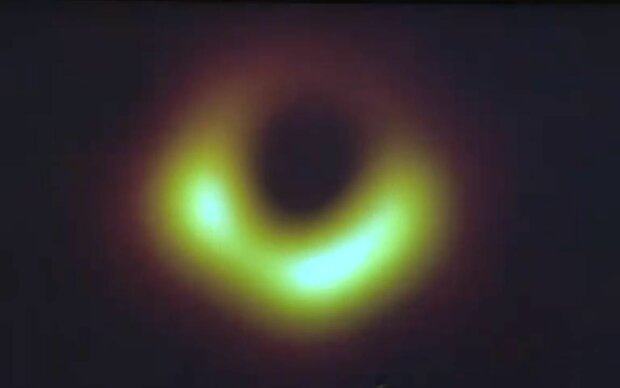 نخستین تصویر واقعی از ابر سیاهچاله