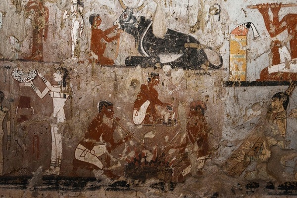 باستان شناسان مصری آرامگاهی 4400 ساله با نقاشی های جذاب را کشف کردند//////تولیدی