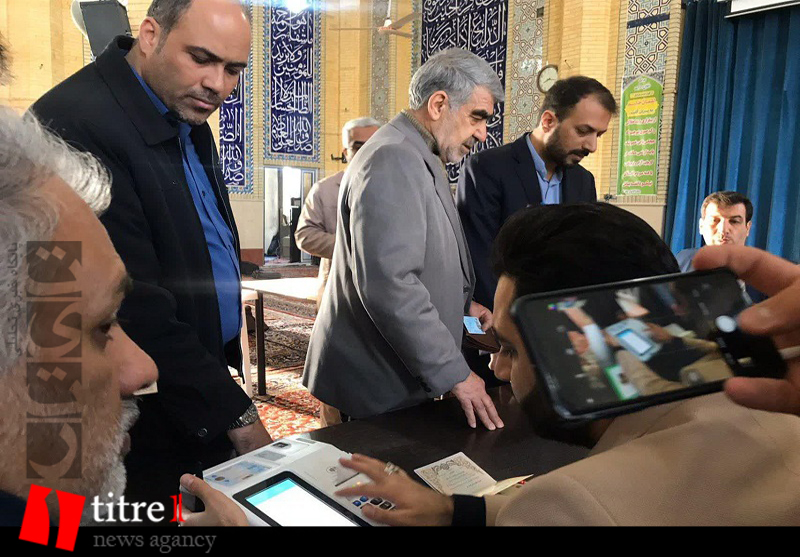 آغاز رسمی انتخابات یازدهمین دوره مجلس در البرز/ حماسه کرجی ها دشمن را انگشت به دهان می گذارد + تصاویر