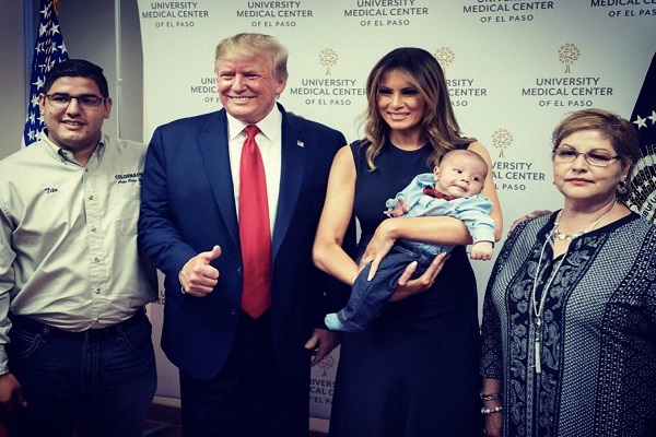 انتقاد شدید مردم آمریکا از ترامپ به خاطر عکس وی با کودک یتیم