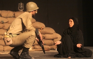 اجرای 60 تئاتر خیابانی در البرز در هفته دفاع مقدس/ کار جزیره ای در استان، به بدنه تئاتر دفاع مقدس ضربه می زند