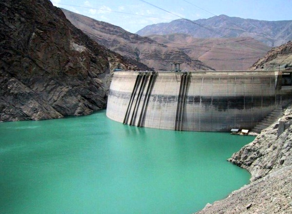 نخاله‌ های پروژه‌ آزادراه تهران-شمال رودخانه های البرز را مسدود کرد!