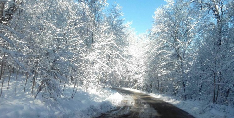 اعمال محدودیت ترافیکی در کندوان/ برف و باران و انسداد 11 جاده‌