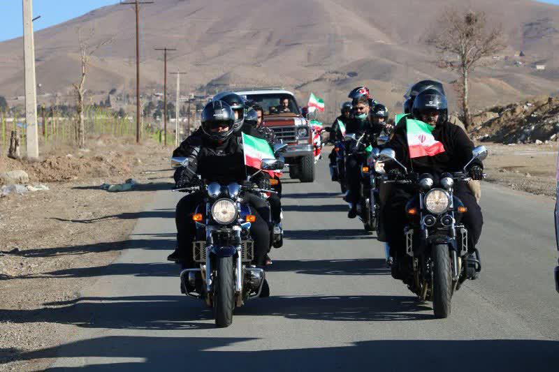 رژه  موتورسواران البرز در  فجر چهل و دوم