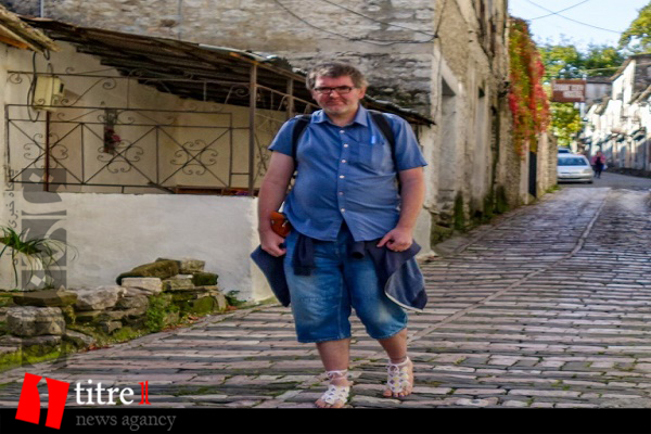 سفر مرد انگلیسی به دور دنیا بدون کفش + تصاویر