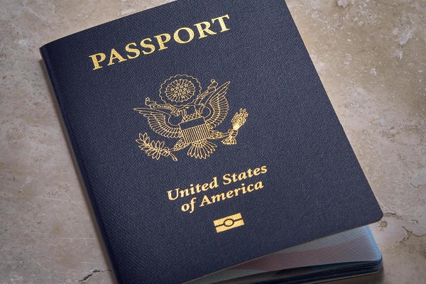 بی اعتباری پاسپورت آمریکا/ آمریکایی ها تابعیت خود را انکار می کنند!/ سوء مدیریت ترامپ در همه گیری کروناویروس و پرونده های مالیاتی طاقت فرسا