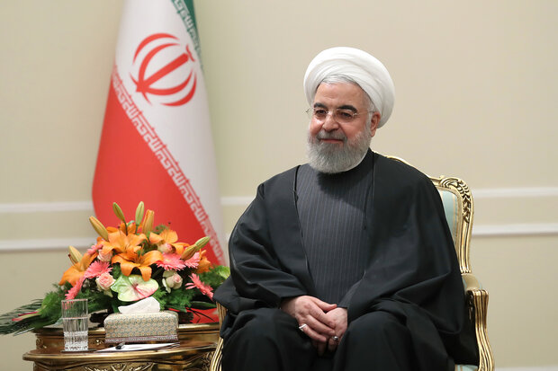 روحانی:تاریخ، فداکاری پزشکان را در تراز جانبازی‌های رزمندگان قرار می‌دهد