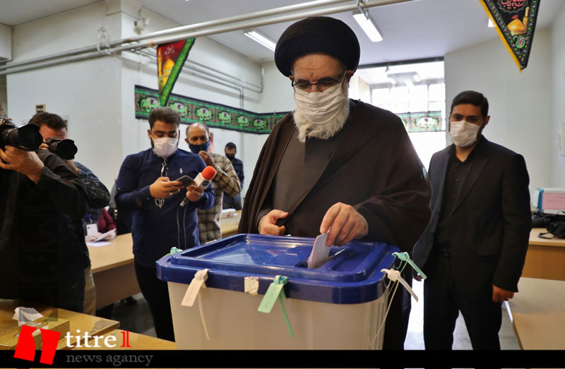 نماینده ولی فقیه در البرز رای خود را به صندوق انداخت + تصاویر
