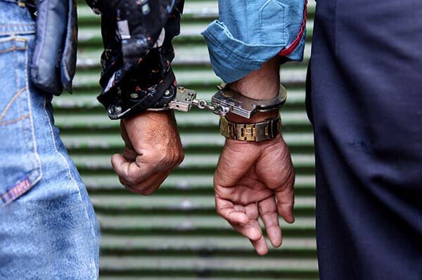 باند سارقان تلفن همراه در کرج دستگیر شدند